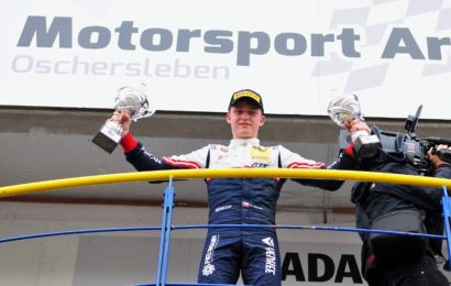 Parádní premiéra v ADAC F4: Staněk junior dojel druhý!