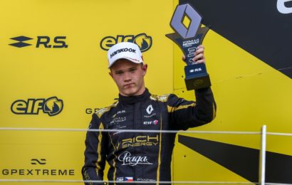 Ptáček junior na Silverstone zaválel, vybojoval své první pódium