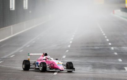 Deštivý Lausitzring: Josef Knopp s jízdou na vodě zatím zkušenosti nemá